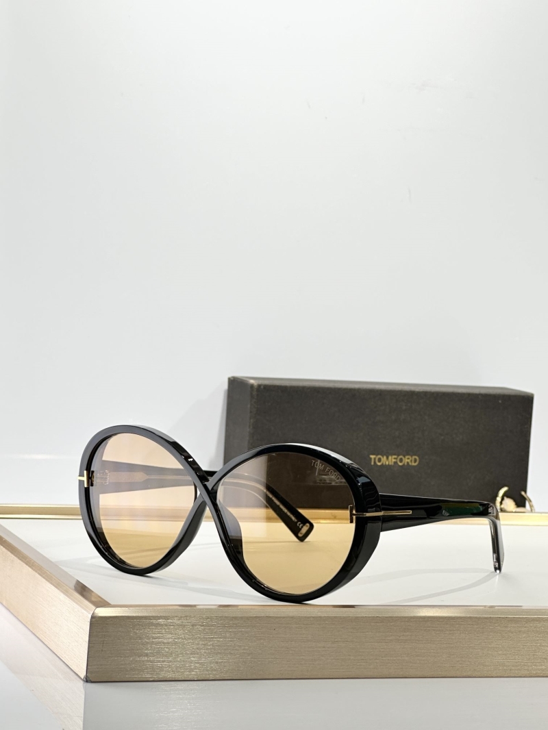 TOM FORD